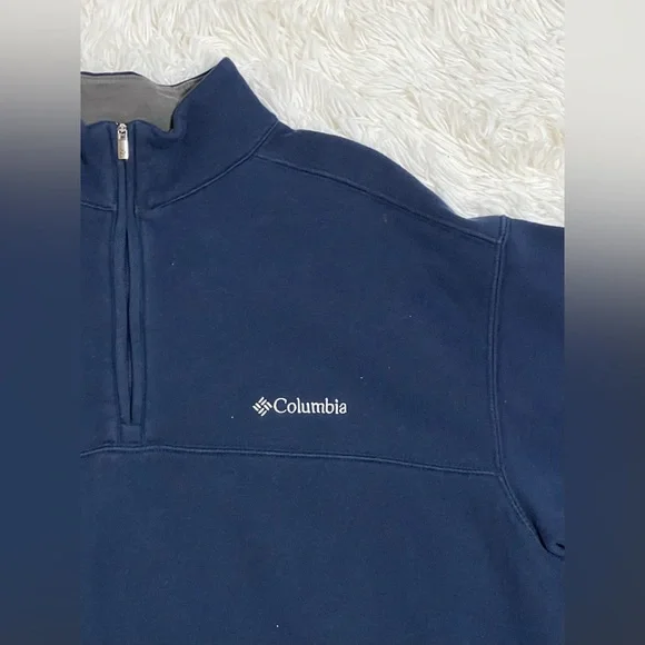 Columbia 1/4 Zip Heavy Duty Pullover - Picture 4 of 12